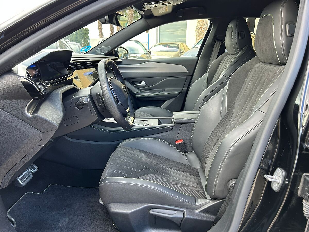 PEUGEOT 408 GT 1.6 PHEV 225 BHP AUTO SPANISH LHD IN SPAIN 28000 MILES SUPER 2022